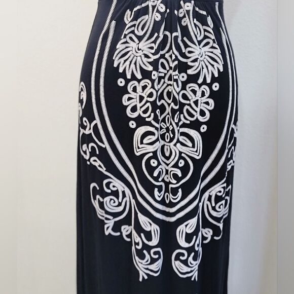 Papaya Embroidered Knit Maxi Dress Full Length Black Size M Made in USA - Picture 6 of 10
